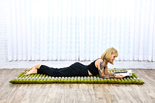 Image of Leewadee - Kapok Roll Mat - Handcrafted Folding Sleep & Relaxation Mattress from Thailand, Ideal as Guest Bed, Camping Mat, Yoga Mat or Traditional Futon, 75 x 39 inches, Green