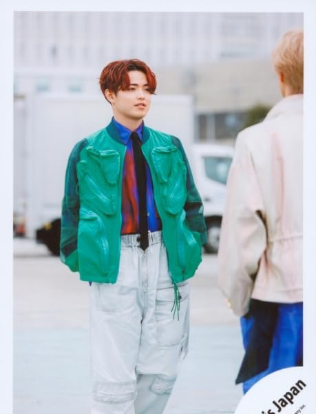 Amazon.co.jp: Travis Japan 公式 生 写真（吉澤閑也）TJ01120 : おもちゃ