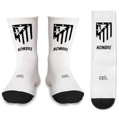 mundohuevo Par de Calcetines + 1 calcetín de regalo por el quese pierde en la lavadora | Escudo Atletico | Personalizado con nombre | Tacto algodón | Talla única | Haz un regalo único y divertido | Ya disponible en tu tienda friki favorita! En mundofriki.es!