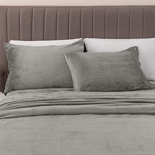 Great Bay Home Bed Linen Set, 4 Piece, Extra Soft Velvet Plush Queen Micro Fleece Sheet Set, Deluxe Microplush Non Pilling Sheets, Deep Pocket, Lavish Sherpa Velvet Luxe Collection, Queen, Grey #TOP2