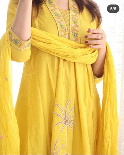 Image of Siddh CraftsWomen's Cotton Embroidery Straight Kurti With Pant Set