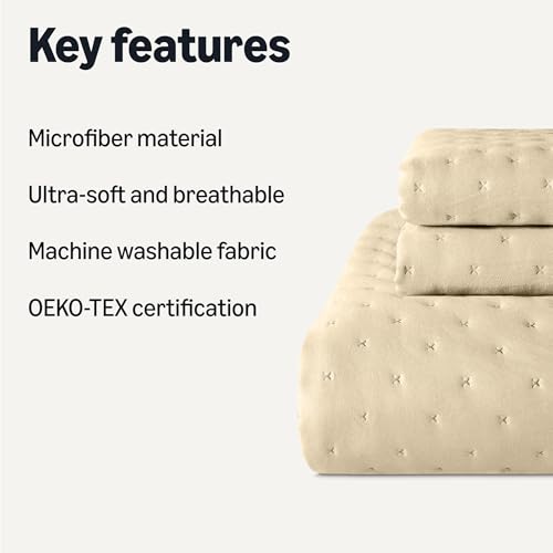 Image of Amazon Basics Brushed Microfiber Quilt Set, Extra Soft with Natural Texture, 3-Piece, King, Beige