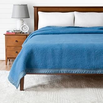 Poyet Motte Aurora 700GSM 100% Virgin Wool Blanket, Extreme Heavyweight, Machine Washable (Blue, Twin)