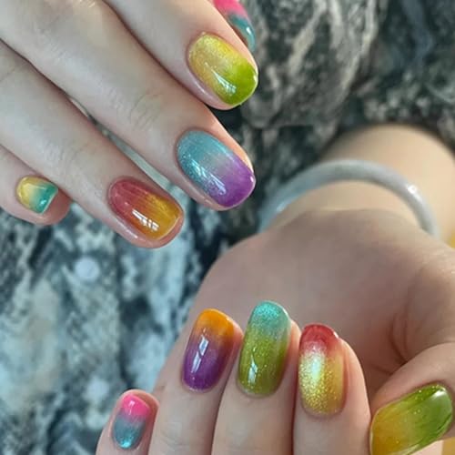 Geles Pat de uñas para lucir manicuras creativas en tu día a día 3