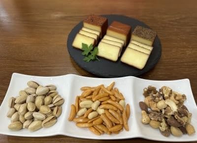 京都府城陽市 化粧箱入り 燻製専門店が厳選した燻製6点『宅飲みセット』 合計365g