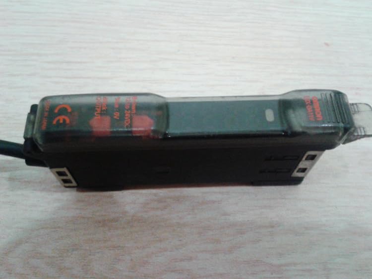 Interruptor inductivo E3X-DA11TW-S con doble ajuste digital de precisión 5