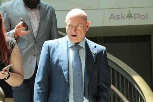 &ldquo;The President wanting to hang me?&rdquo; Sen. Mark Kelly, "I take a little bit of offense to it"