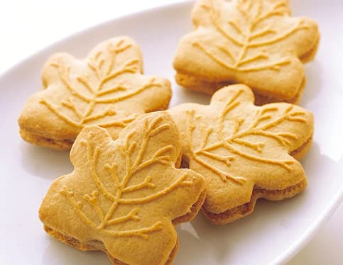 AZPantry Bundle Pack Leclerc Celebration Maple Leaf Creme Cookies 350 gr. (Imported from Canada) ( 2xPK)
