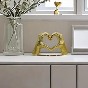 Golddecorhearthandsstatuelivingroombedroomdecorationlovefingermoderngesturesculpturesforhomeshelfdeskwalldecorvalentinesdayweddinggiftsforfamilysfriends Urban Country Home Decor Gold decor heart hands statue living room bedroom decorationlove finger modern gesture sculptures for home shelf desk wall decorvalentines day wedding gifts for familys friends urban country home decor