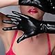 TOYLIE Nahtlose Latexhandschuhe Schwarz – 0,5 mm, Ergonomisch, Made in Germany, M