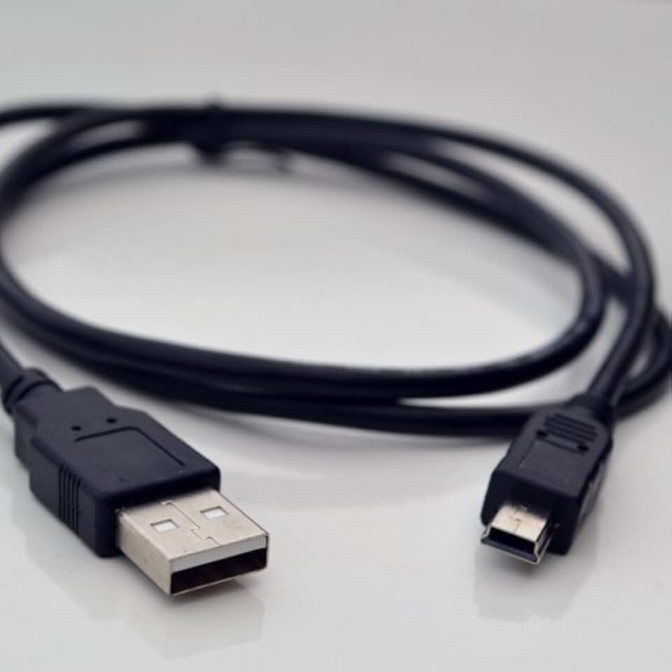 Amazon.co.uk GPS Cables GPS Cables / GPS Navigation Accessories