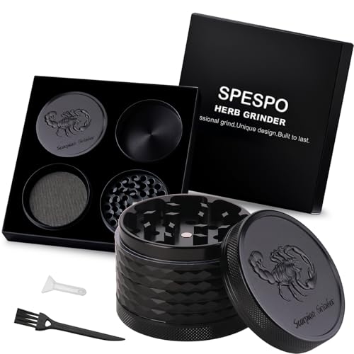 Spespo Herb Grinder, Molinillo de hierbas Premium de aluminio de 2.5 pulgadas（63mm) con escorpión grabados, 4 piezas, molinillo grande con raspador de polen (Negro)