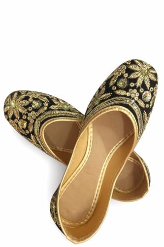 Image of New Womens Rajasthani Embroidered Punjabi Mojaris Jutti's