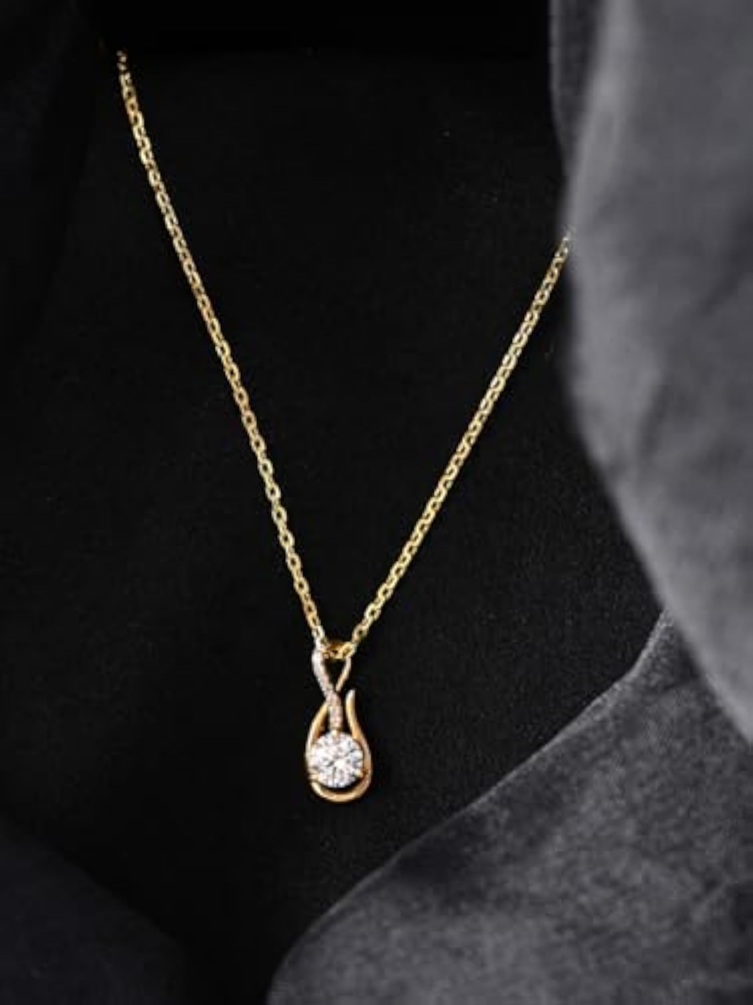 925 Sterling Silver Ceci Solitaire Pendant Chain Necklace