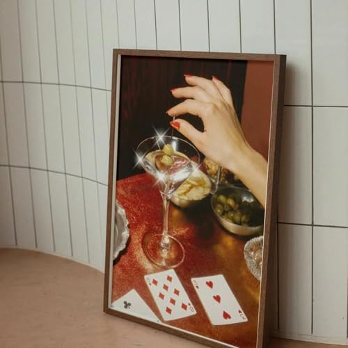 Peinture sur toile martini grand format pour habiller un mur vide avec élégance