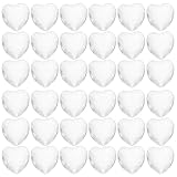 Décorations de table en forme de cœur : scintillantes au soleil et ravissantes à la des bougies, elles sublimeront vos objets