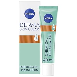 NIVEA Derma Skin Clear Chemical Exfoliator (40ml), Liquid Exfoliator Made with 8% Salicylic Acid, Glycolic Acid, and Niacinamide, to Visibly Reduce and Prevent Blemishes