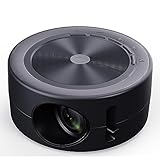OTTIMO PROIETTORE PER HOME THEATER: questo videoproiettore per uso domestico è più luminoso del 30% rispetto ad altri mini proiettori della stessa fascia di prezzo, supporta una risoluzione Full HD fino a 1080P e offre un'immagine impareggiabile con un rapporto di contrasto di 5000:1. Con questo mini proiettore, potrete trascorrere molti momenti meravigliosi con la vostra famiglia o i vostri amici, come guardare film/cartoni animati in salotto/camera da letto, o...