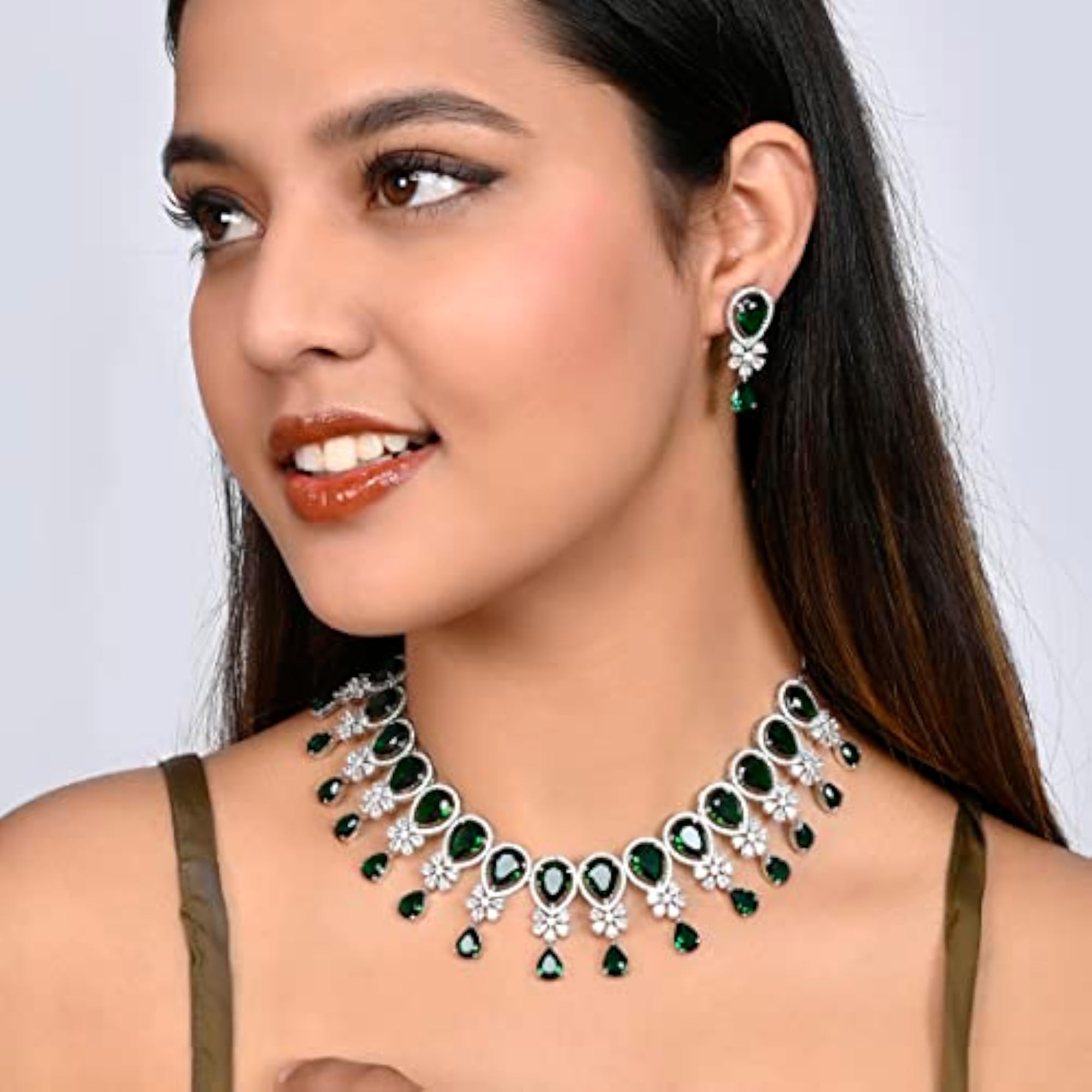 Green Teardrop Zircons Jewellery Set, CZ Elegance