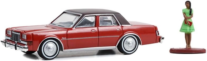 Greenlight 97150-C The Hobby Shop Series 15-1983 Dodge Diplomat with Woman in Dress Escala 164