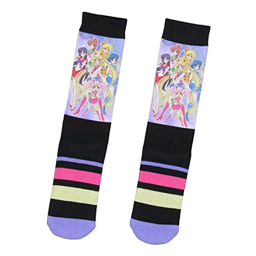 Bioworld Sailor Moon Socks Anime Manga Hombre Sailor Moon Crystal Mid Calf Athletic Crew Calcetines, Multi colorido