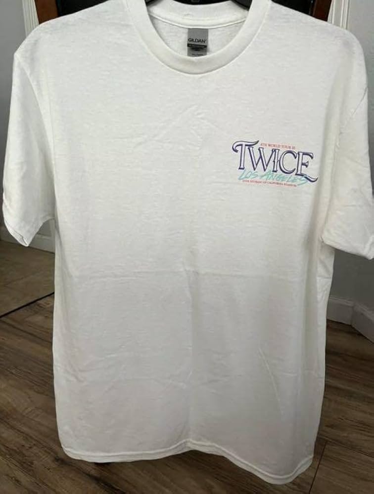 TWICE WORLD TOUR アメリカ 限定グッズ【Tシャツ05】L TWICE WORLD TOUR アメリカ 限定グッズ【Tシャツ05】L - メルカリ