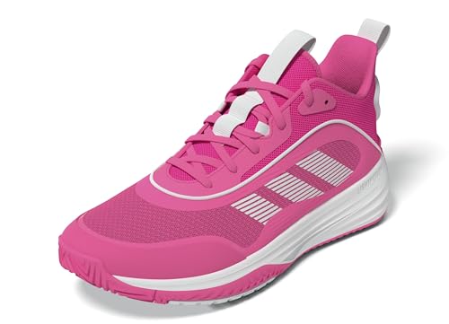 Chaussures de basket adidas OWNTHEGAME 3.0 idéales pour vos matchs et entraînements