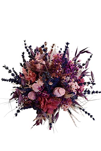 Bouquet de mariée sauvage et lavande éternelle pour célébrer votre amour avec un air boho romantique