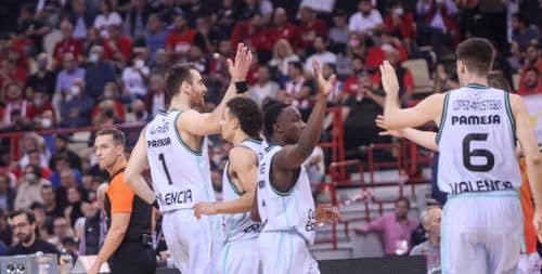 A Grecia sin Harper, Arostegui ni Ojeleye y con la duda de Hermannsson que ha viajado con el equipo