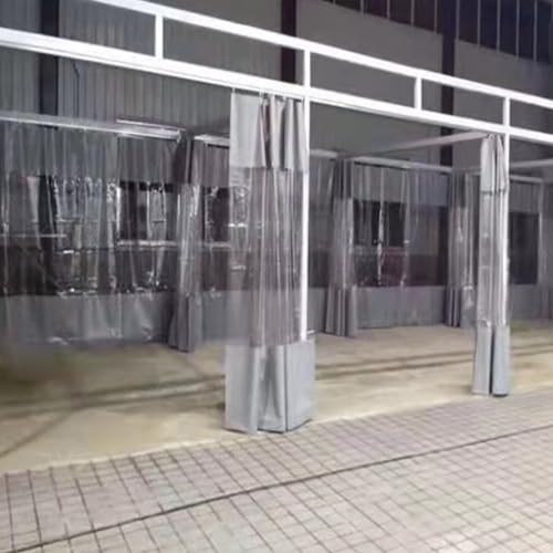 Rideau transparent imperméable pour protéger la pergola du vent