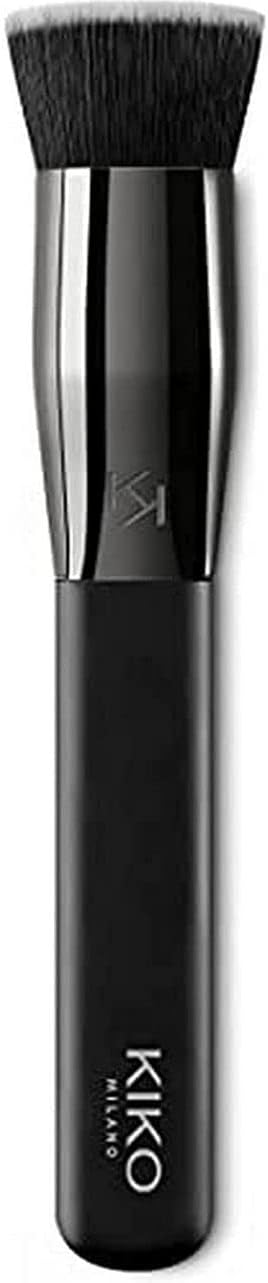 KIKO Milano Face 05 Round Foundation Brush | Flat-Topped Brush With Synthetic Fibers For Applying Liquid Or Mousse Products