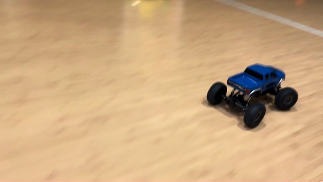 バレンタイン価格♪新品同様rosy monster コンコンベスト ライトブルー Amazon.com: BAODLON Remote Control Monster Car, 2.4GHz RC Monster