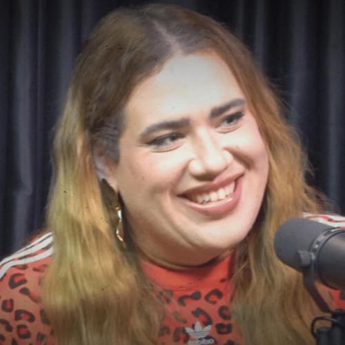🎙 Põe Na Roda Cast: BETA BOECHAT (Transição | Memes | Sexualidade | Autoestima | Jornada Influencer) cover art