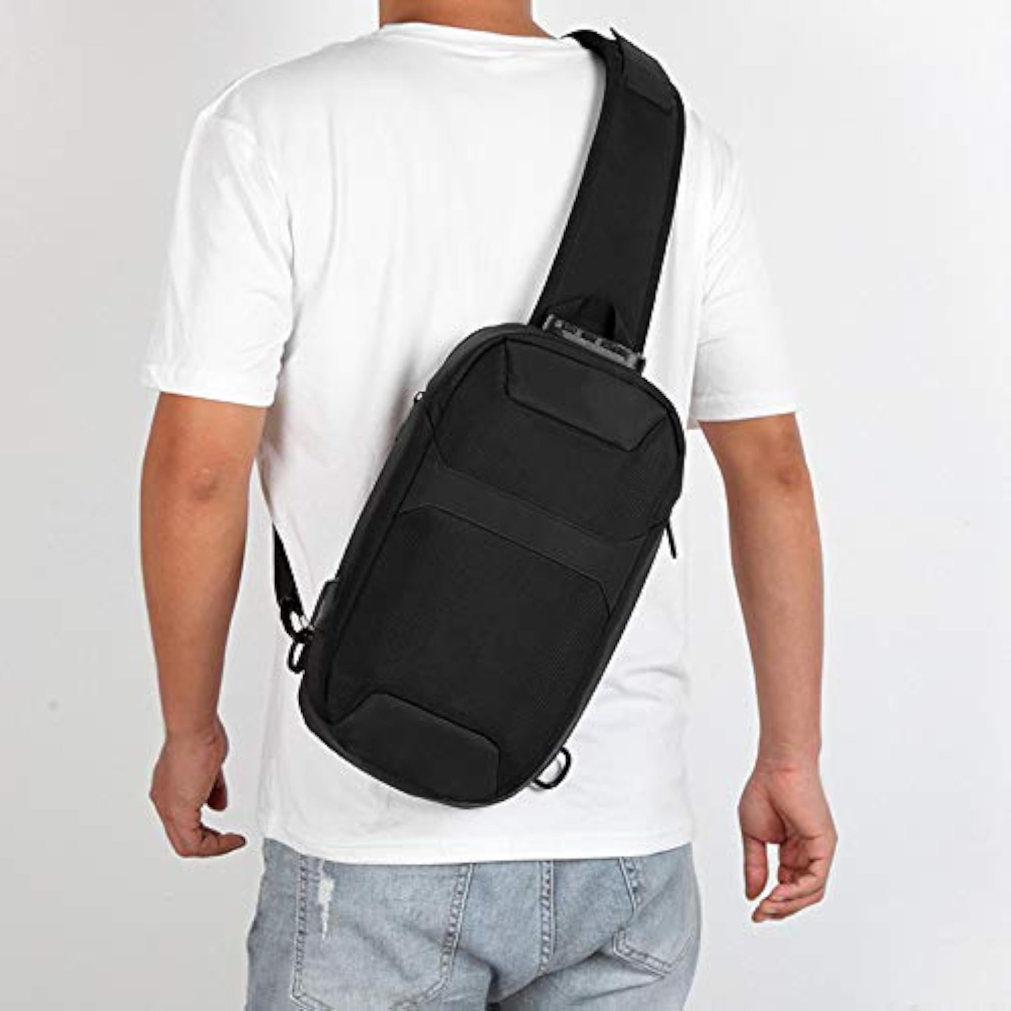 Portable Multi-Function Man Chest Bag with USB Charge