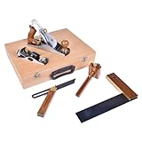 Pour tout amateur de menuiserie, cette belle boîte en bois compartimentée contient 5 des outils les plus utiles pour votre boutique.