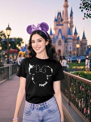 VILOVE Magical Shirt for Women Believe in Magic Shirts Cute Graphic Printed Tee Family Vacation Short Sleeve Tee Tops3