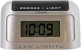 radio despertador casio rt 80 Una luz incorporada ilumina la esfera del reloj desde un lateral