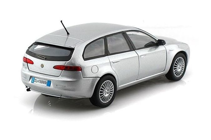 Modelo de coche ejecutivo compacto 1/24 plateado miniatura 3