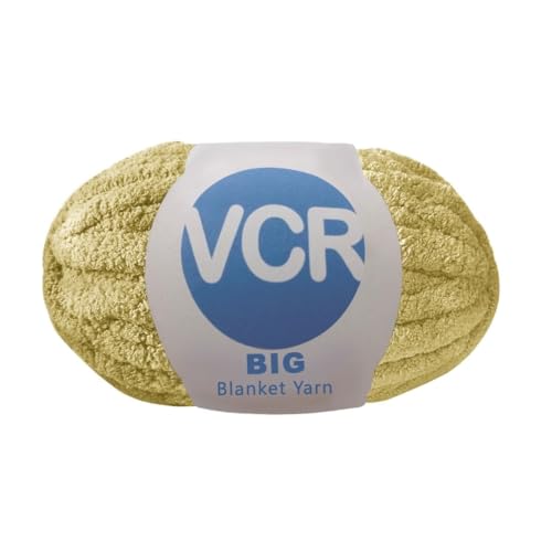 Image of VCR Pale Olive Yarn, 200 Grams Big Chunky Hank, 22 Meters Length, Suitable for Knitting Blankets and Pillows, 100% Polyester Yarn Ball for Crochet DIY, Soft Threads, Pack of 1