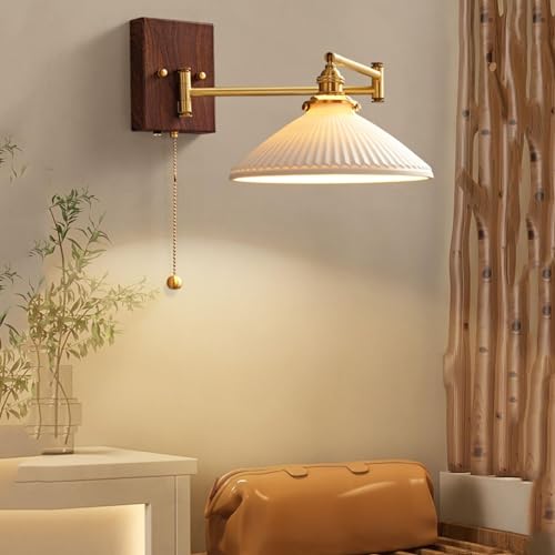 Lampada da parete con braccio oscillante in ottone, applique da parete con catena in vetro plissettato vintage, lampada da lettura in stile fattoria, lampada da parete in legno con vetro opa