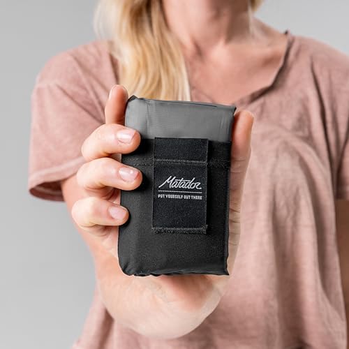 マタドール マタドールポケットブランケット 4.0 - 木炭 (2-4人用); ナイロン製 シングルレイヤーブランケット; ピクニック、ビーチ、遠足に最適