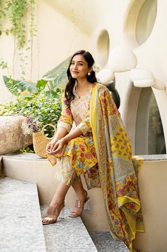 Image of MIRCHI FASHION Women's Straight Fit Pure Cotton Floral Printed Kurta Set with Dupatta and Pant