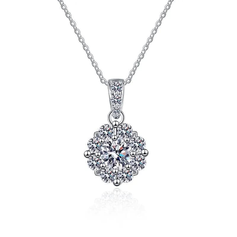 Collier pendentif moissanite 1 carat en argent 925 le cadeau d'anniversaire idéal pour femme