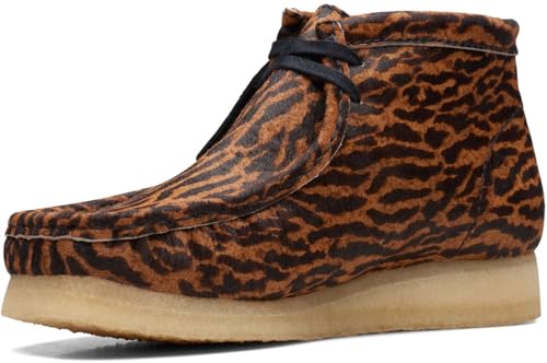Image of Clarks Womens Wallabee Suede Fringe Lace Up Flats