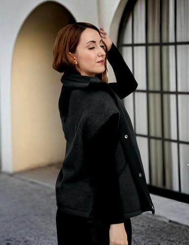 Womens Fuzzy Fleece Vest Trendy Warm Sleeveless Sherpa Jacket Winter Oversized Outerwear with Pockets3