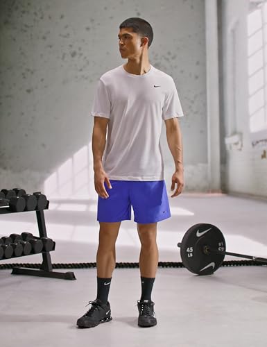 Image of Nike Men's Form Dri-FIT 7 inch Workout Shorts; Unlined Training Shorts