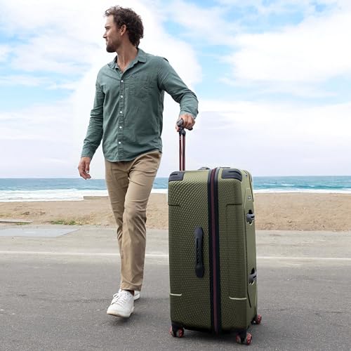 Image of Traveler's Choice Maxporter II Polycarbonate Hardside Trunk with Spinner Wheels, Green, 28-Inch Medium Trunk