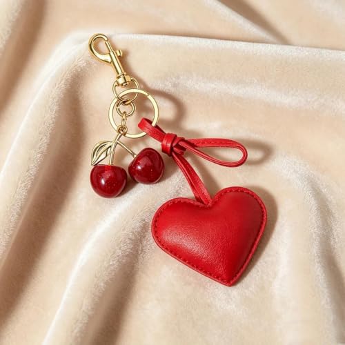 Porte-clés cerise douce et pendentif cœur | Accessoire mode d'été pour femmes