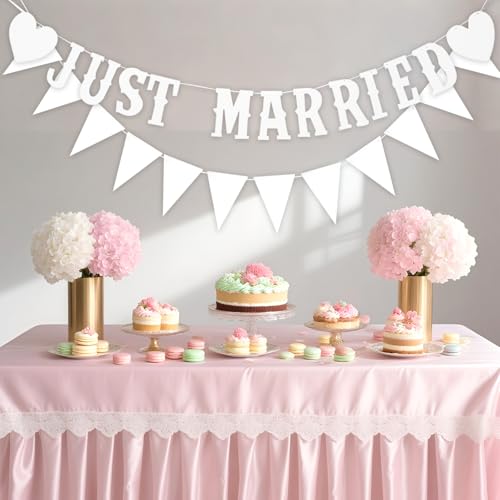 KQDRAVINE Just Married Decoration avec Drapeaux Triangulaires Blancs comme Neige, Just Married Banderol de 5 M, DéCorations de Mariage Vintage pour Garden-Party, Voiture, CéRéMonie de Mariage