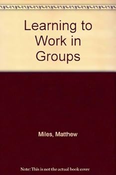 Paperback Learning to Work in Groups [Taiwanese_Chinese] Book